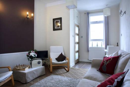 Cosy Wee Hauf, Cosy lounge with sofa bed and dining area, Image 2