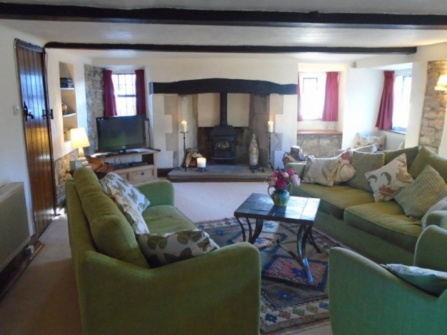 Wissett Cottage, Living room, Image 4