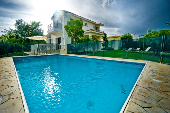 Villa with Pool, , Image 2