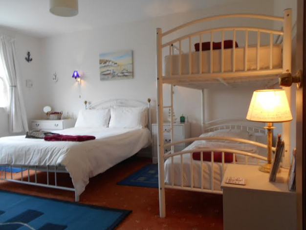 Coastal Location, Double bed and single bunks, Image 5