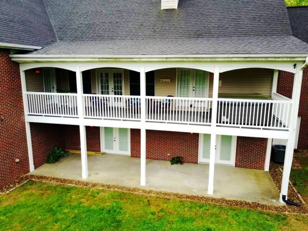 TENNESSEE LAKE HOUSE, Hot Tub Deck & Patio, Image 23