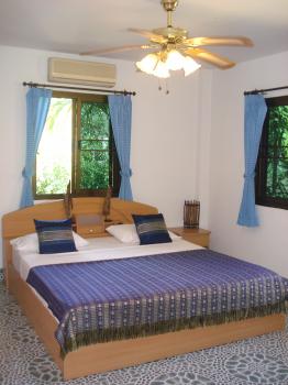 Smile House Resort, Bedroom in two bed apartment both ensuite., Image 7