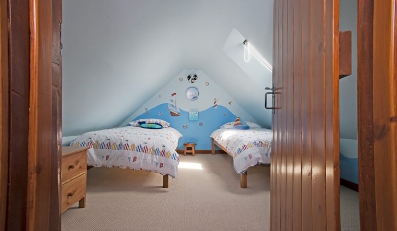 6 Seatown, Lossie, Children's twin bedroom in the attic room, Image 15