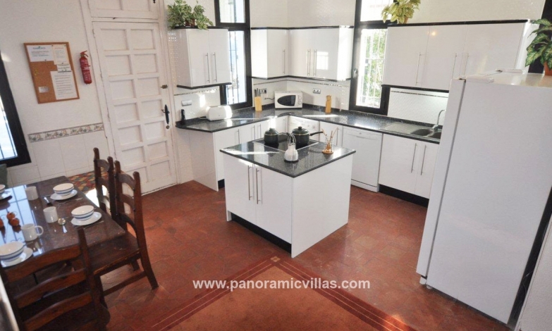 El Castillo Naranjal, Newly fitted modern kitchen, fully equipped, Image 14