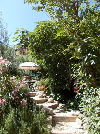 Casa Rosa, Abruzzo, Casa Rosa's cottage garden, Image 10
