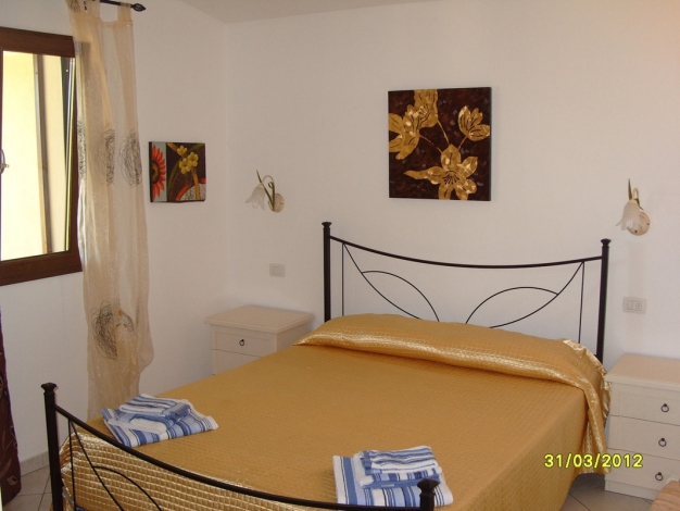 Sardinia Home to Let, Double bedroom, Image 10