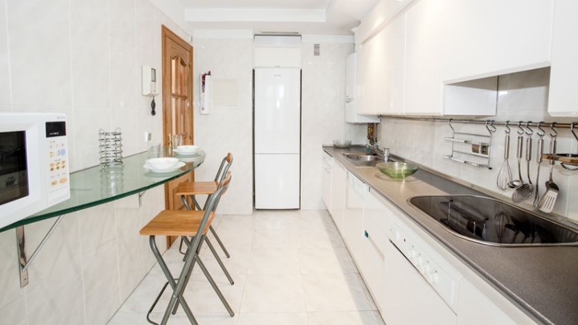 Ondarreta apartment, Kitchen, Image 14
