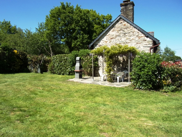 Walnut Cottage, Large, private and enclosed garden, Image 11