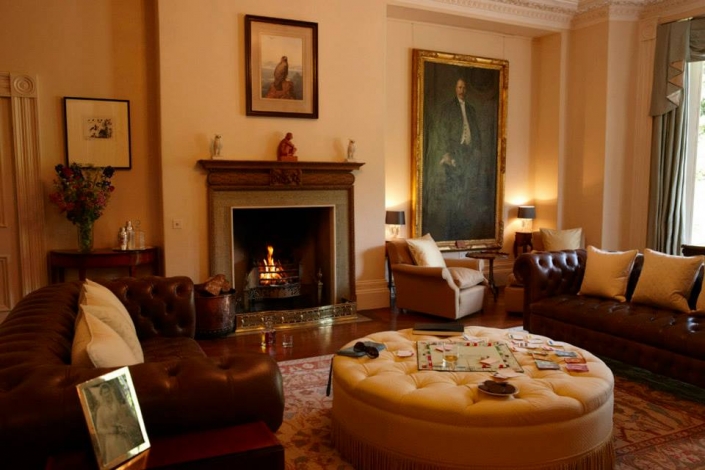 Luxury Country House, Drawing room, Image 6