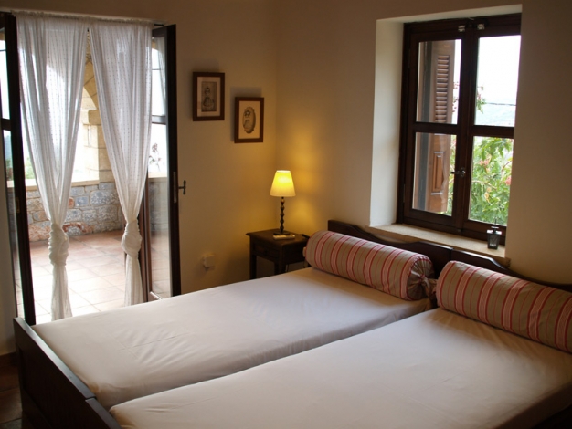 Villa Laleira, Twin Bedroom, Image 17