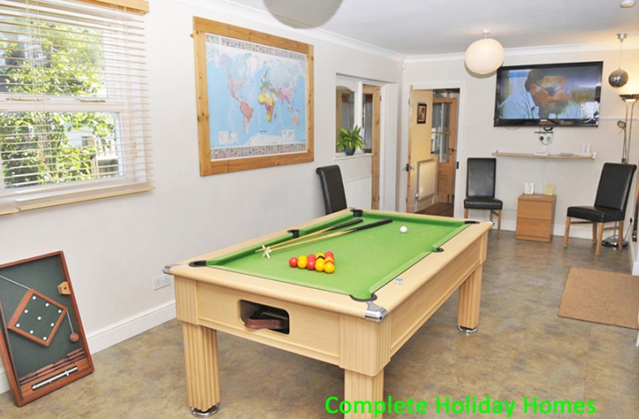The Dairy House, Games room with pool table,table tennis + Wii, Image 18
