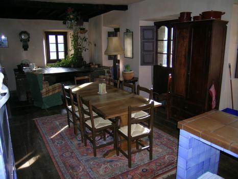 The Olmares House, Kitchen/Dining room, Image 5