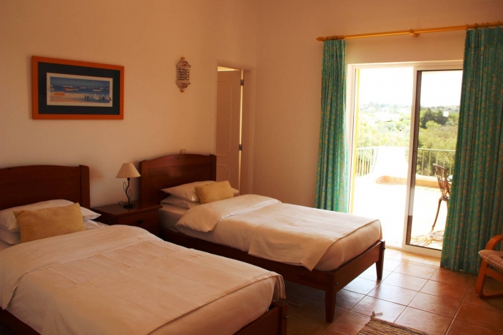 Casa Matos Brancos, Twin bedroom with large terrace, Image 19