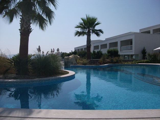 Stunning Duplex, Main pool, Image 15