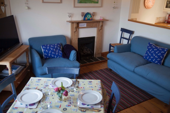 Admiral Cottage, Open plan dining holiday home Cornwall, Image 6