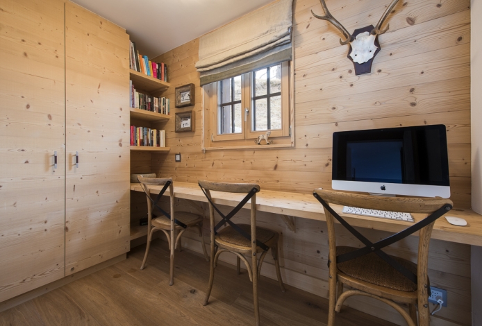 Chalet Chaupine, Office/Computer room, Image 25